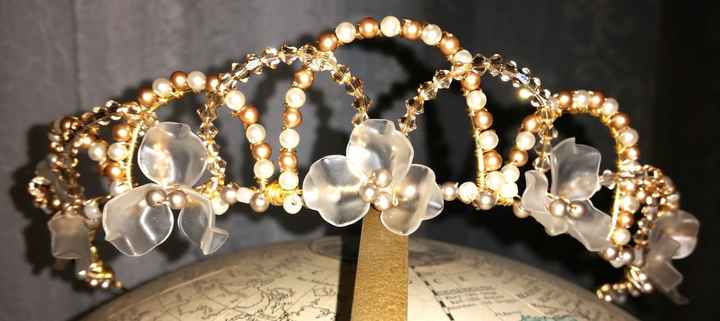 Let's see those crowns/headpieces plz!