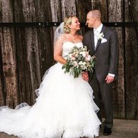 Please show your wedding dress, ladies - 1