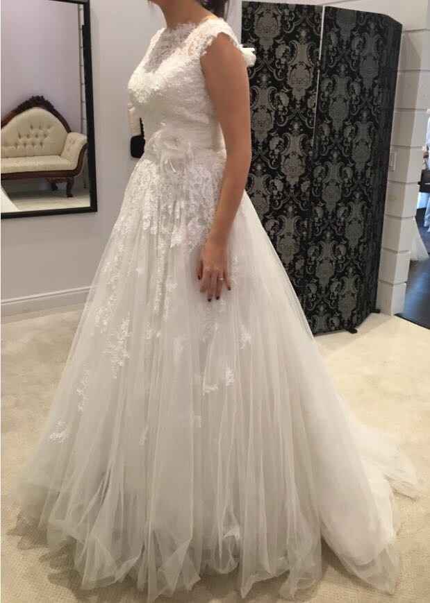 Flower or no flower on my dress?