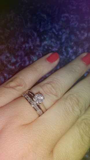 I want to see some wedding bands