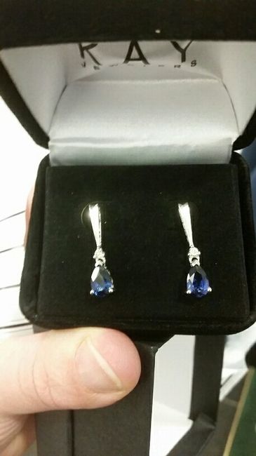 Show me your earrings!