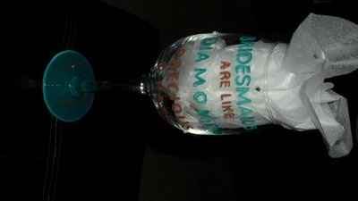 painting wine glasses