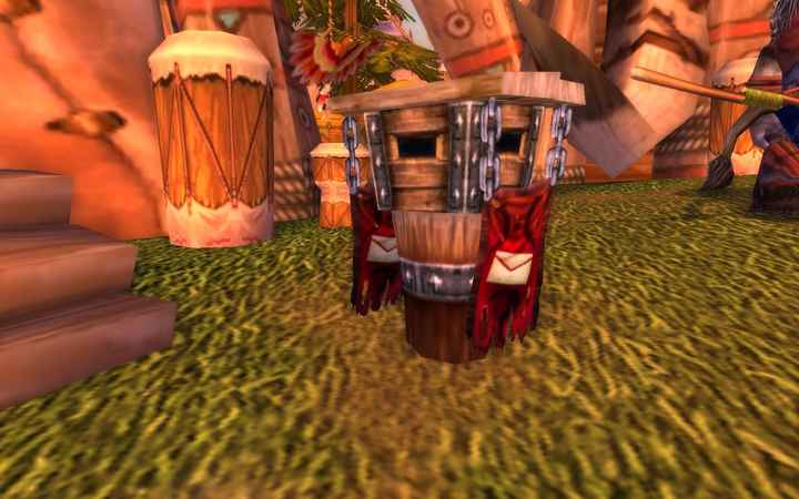 Hmm... what is your card box/holder at the wedding?