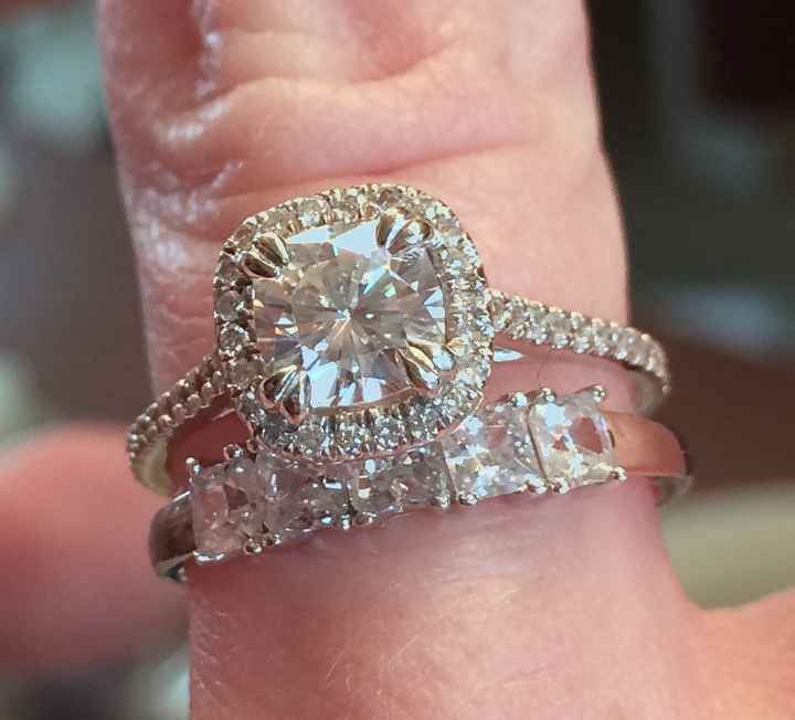 Show off your ring!! :-)