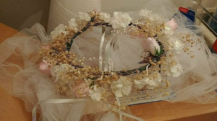 Show me your wedding hair accessories