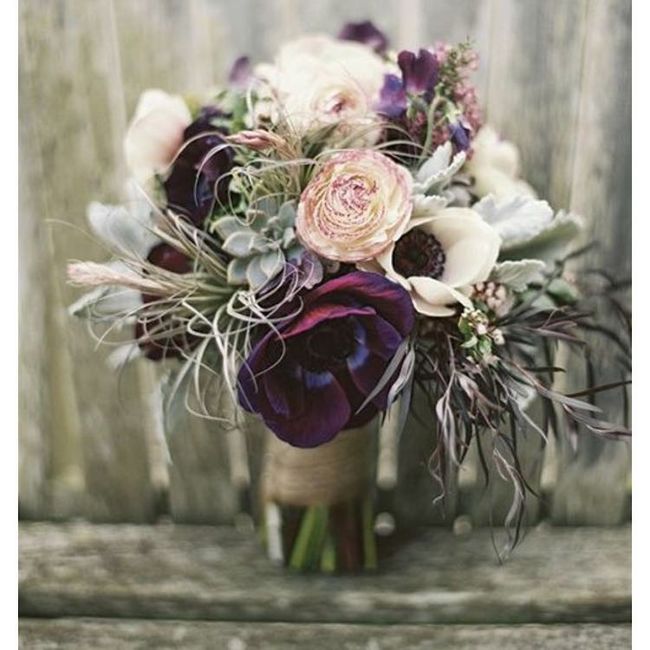 Calling brides and grooms having a winter wedding!