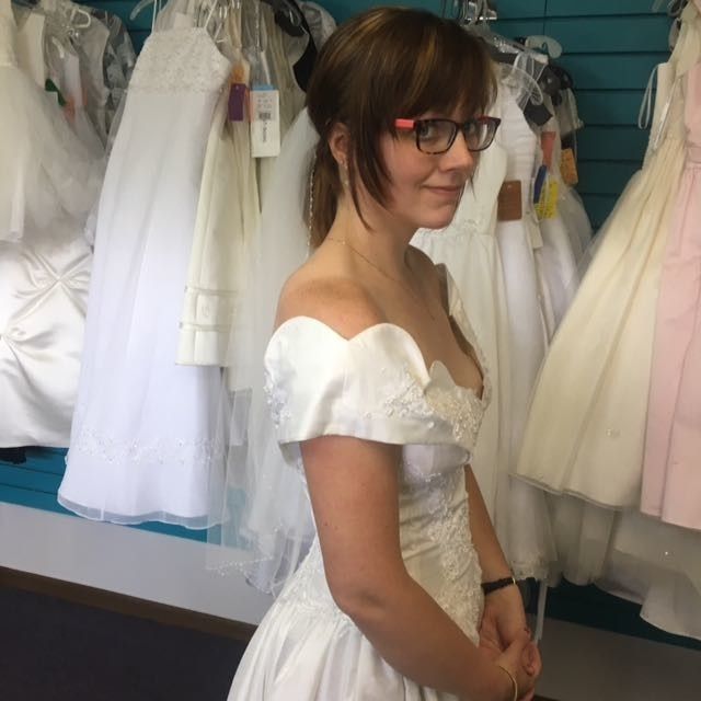 Any brides NOT wearing a cathedral veil?