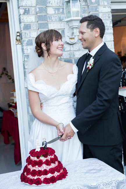 Pro-BAM! Inexpensive Backyard Wedding!