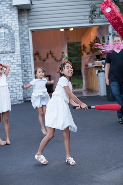 Pro-BAM! Inexpensive Backyard Wedding!