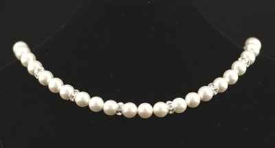 Argh!!! Can't seem to find jewelry for my dress! Please post yours...