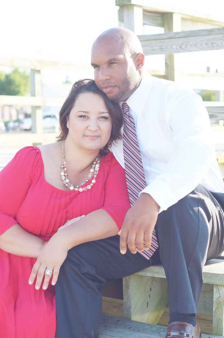 Show me your engagement photos!! :)
