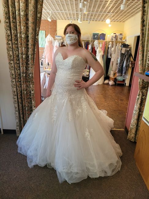 Who has said yes to the dress ? 11