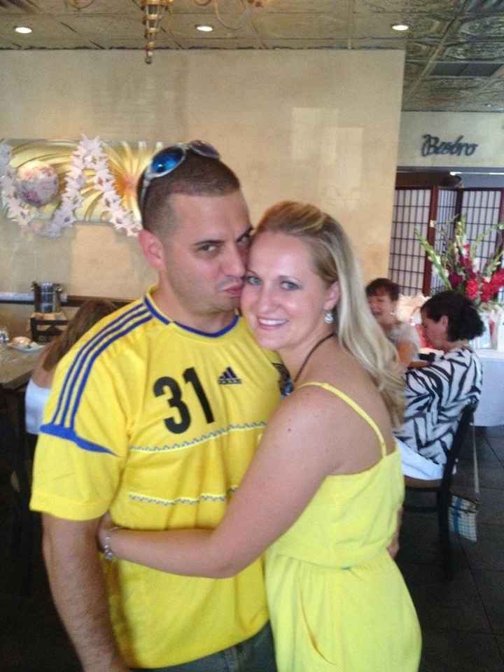 Just had my "surprise" Bridal shower .. I LOVE my MOH .. (pics)