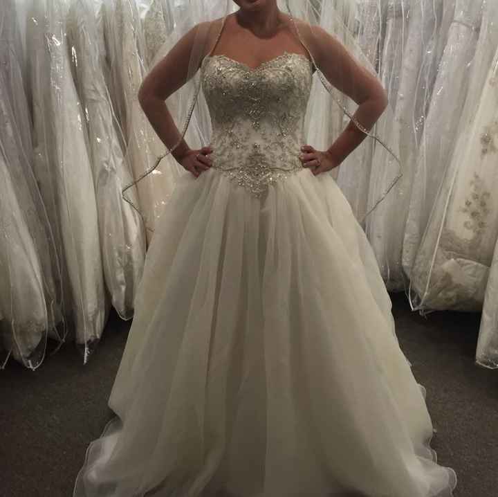 Show your dresses!!