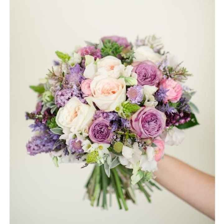 , let's see your wedding bouquet  ladies!!