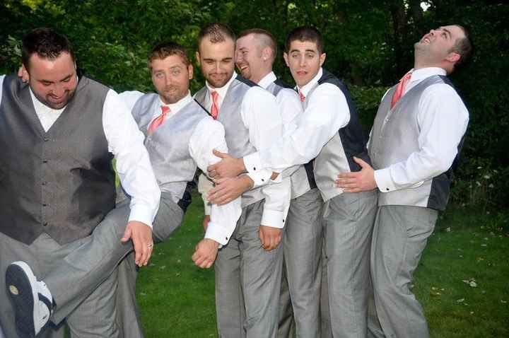 One month married! & PRO PICS ARE IN!! done posting pics :)