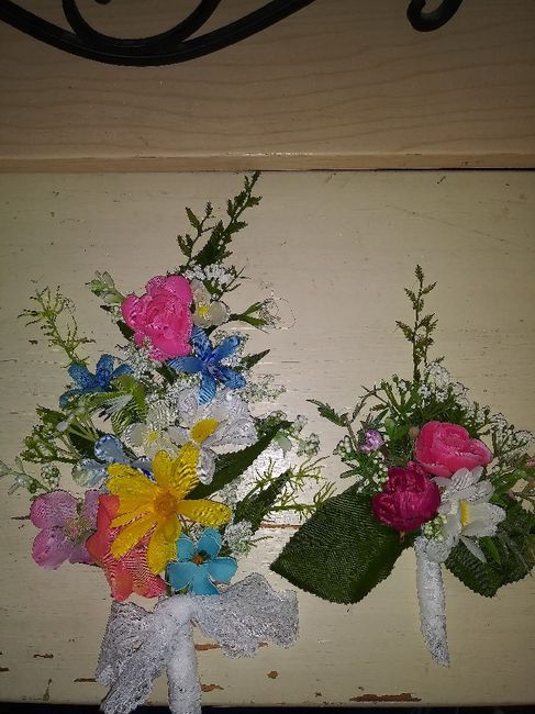 i made my bouquet and wedding party flowers - 5