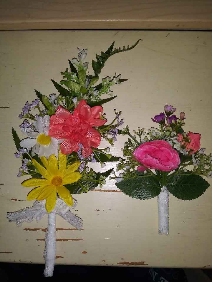 i made my bouquet and wedding party flowers - 3