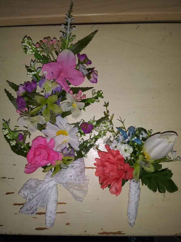 i made my bouquet and wedding party flowers - 4
