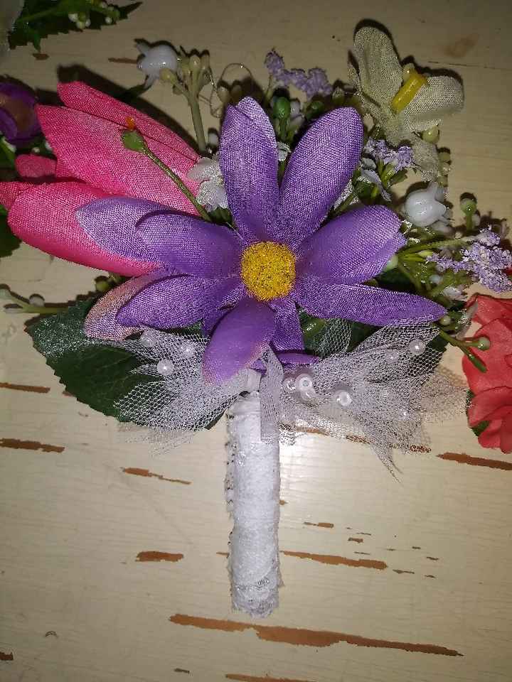 i made my bouquet and wedding party flowers - 6