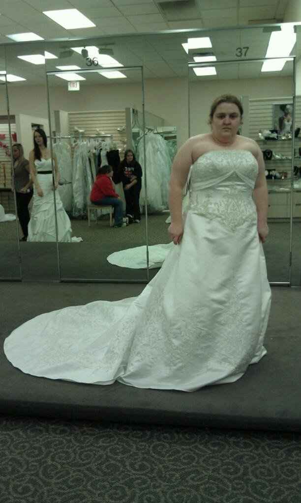 I dont think I like my dres anymore