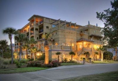 Got a pic of your reception venue? Let's see them :)