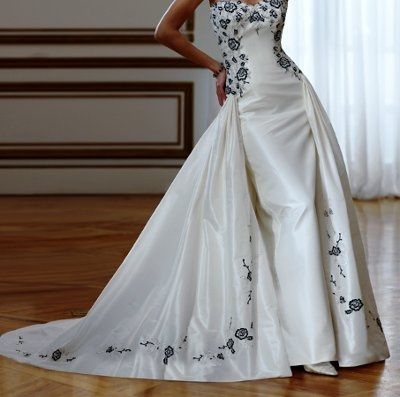 Lets see those dresses ladies!!!
