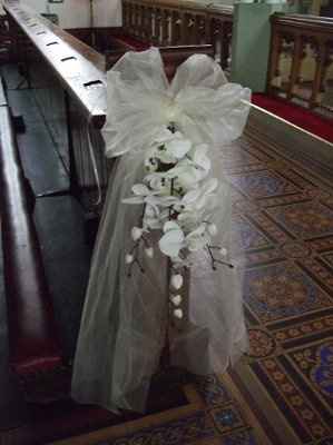 chair/aisle decoration ideas...help!