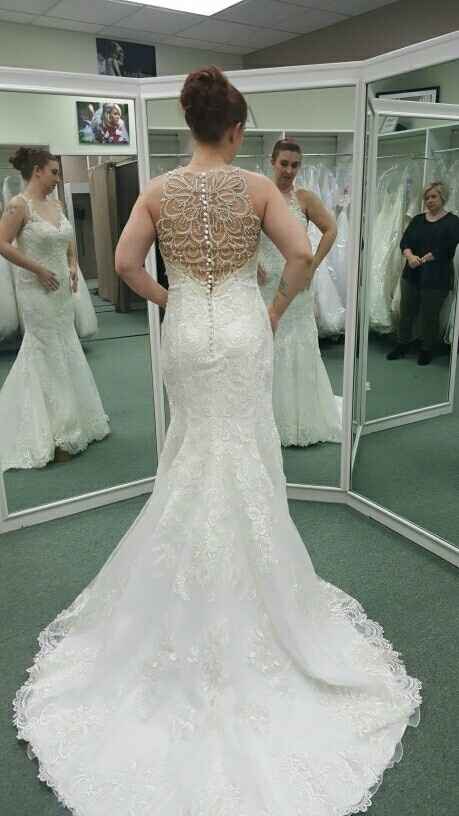 What dress to choose????