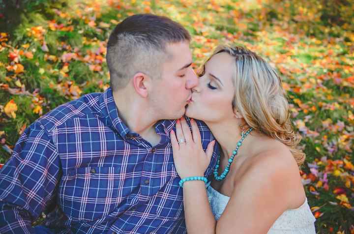 Anyone have pics of their overall wedding make up look, wearing false eyelashes?