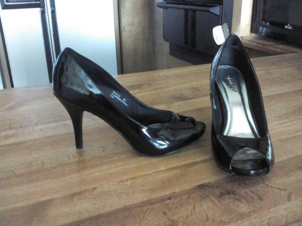 Show me your shoes for the wedding!