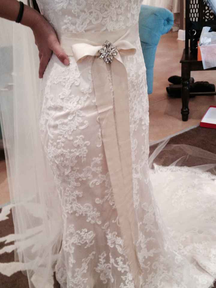 Long Post: Airbrush makeup, my dress, and news