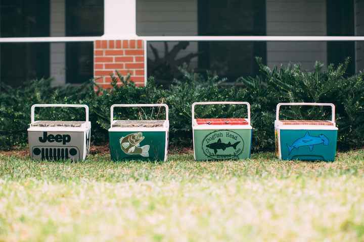 Groomsman cooler final.