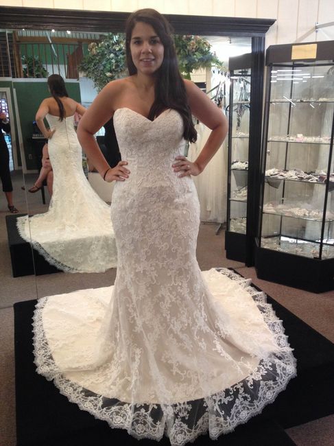 I need more dress porn in my life...