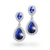 This is my necklace... but I'm stumped on earrings.