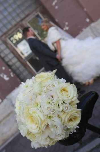 show off your bridal bouquets