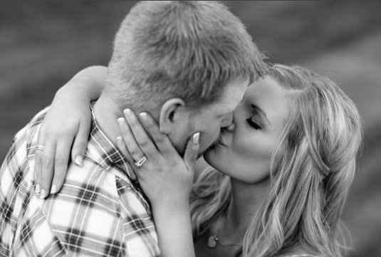 Help me pick the photo for my Guest Book Please :)