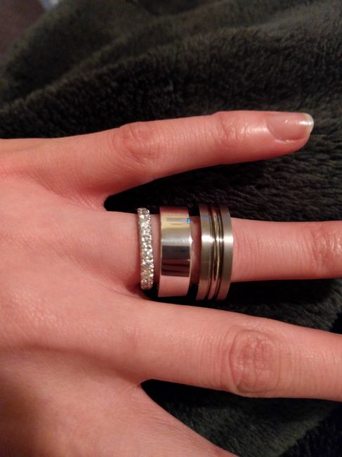 What types of metal is your fiance(e)s wedding band?
