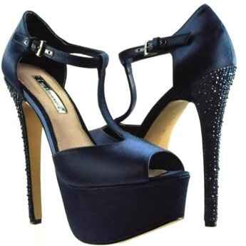 PLEASE HELP ME CHOSE>>>SHOES..PICS