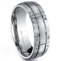 Guess what we bought/show off your wedding bands!