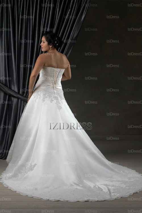 I am IN LOVE with this dress........