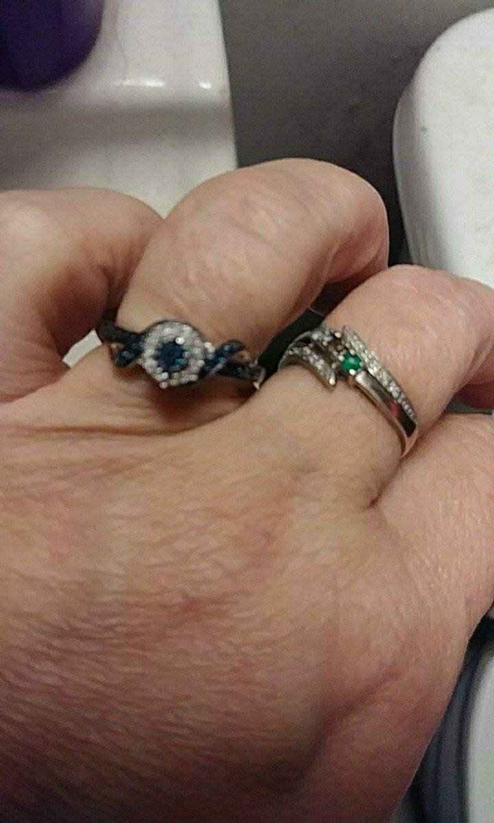Show me... your halo engagement rings!! 💍 - 1