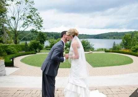 I'm craving wedding!!! Share with me your wedding pics!! please....