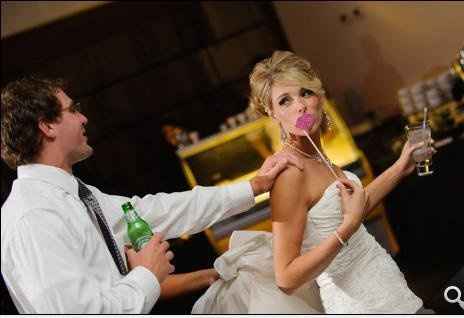**PICS** Pro wedding pics are in!!!
