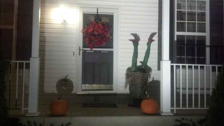 She's DONE *PICS* - Halloween related - my mannequin legs