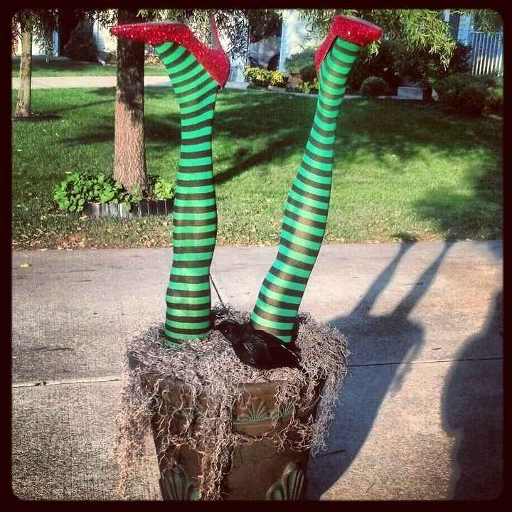 UPDATED*PIC*NWR - Mannequin Legs - Where can I finda set?