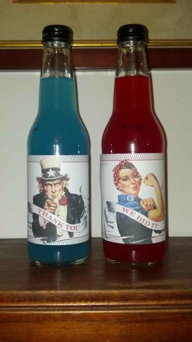 *PICS OF FAVORS* I have to brag for my sis's wedding R,W&B!!
