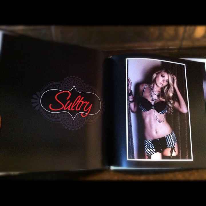 UPDATE *PIC* I got a sneak peak at my Boudoir pic book