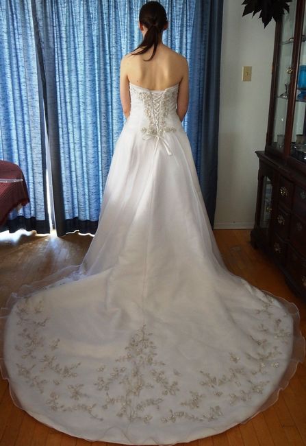 can i see you show off your gowns?