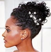Need hair help ...any body with naturally curly shoulder-length hair?